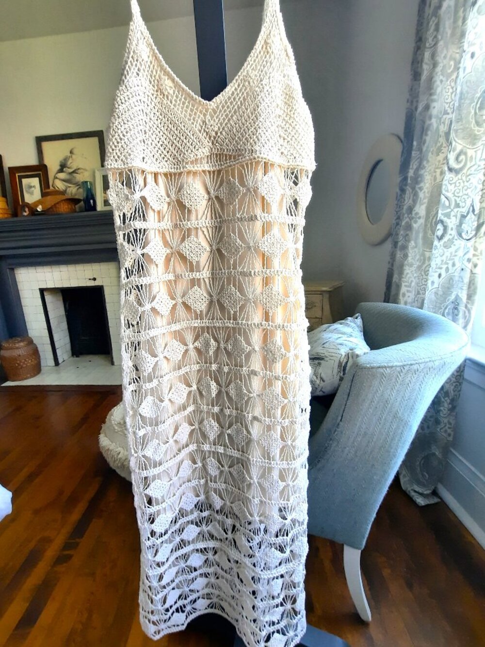 Lined Crocheted dress, pure cotton, feminine and romantic, bodycon - Picture 2 of 8
